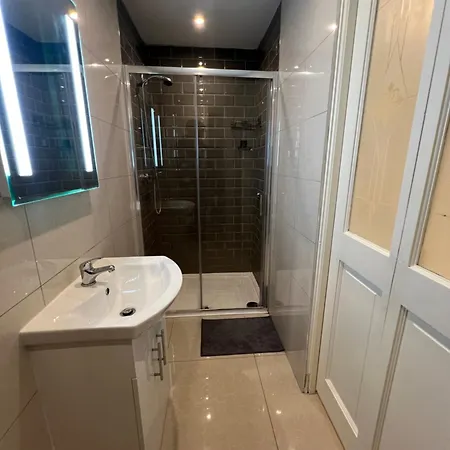 Szálloda Lovely In Kimmage,