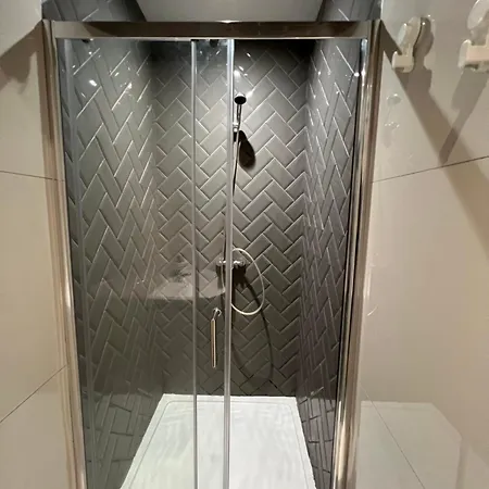 Szálloda Lovely In Kimmage,