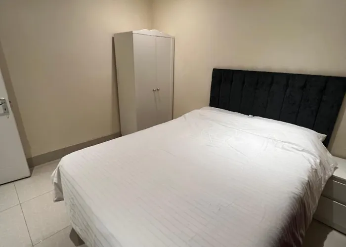 Hotel Lovely In Kimmage, Dublin