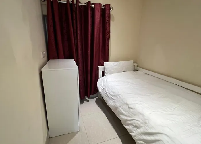 Hotel Lovely In Kimmage,