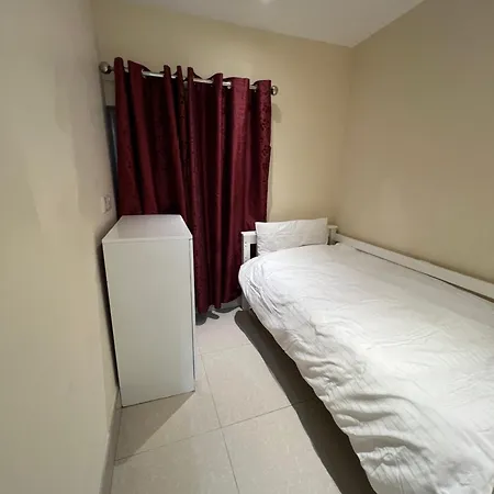 Hotel Lovely In Kimmage,